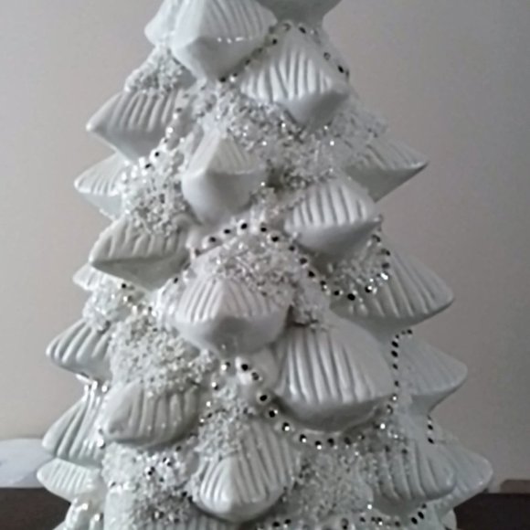 Vintage Ceramic 10" Christmas Tree Music Box ~ Breast Cancer Research Foundation - Picture 11 of 14